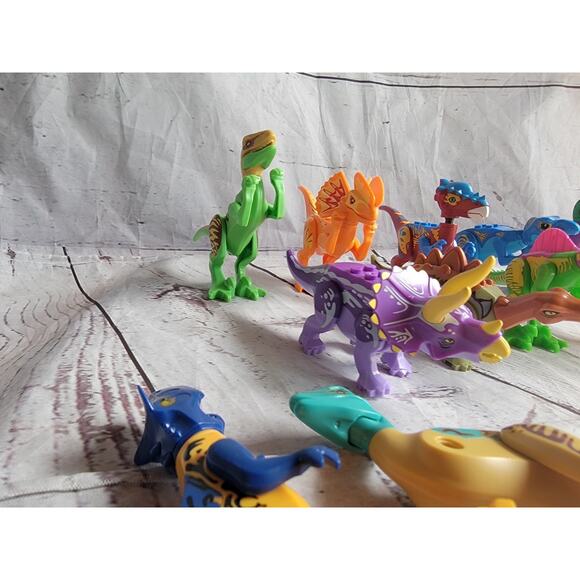 11 Dinosaur Building Bricks and Blocks toys 2 Not Complete Unbranded - Picture 3 of 8